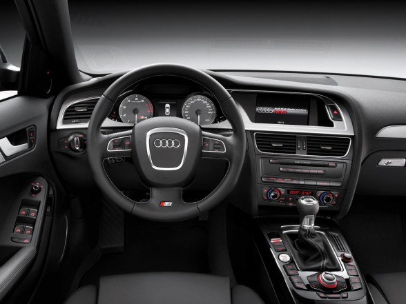 Audi S4 Avant 2009 - Dashboard Picture