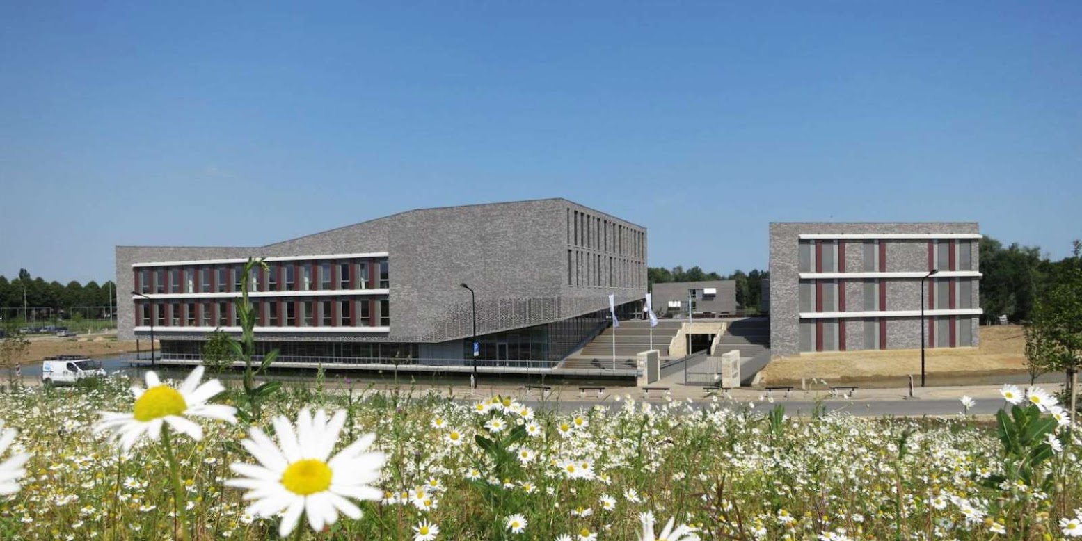UWC Maastricht by Frencken Scholl Architecten