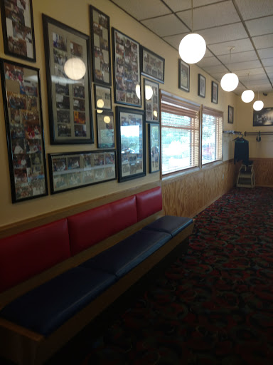 Restaurant «Brothers Family Dining», reviews and photos, 705 Gettysburg Pike, Mechanicsburg, PA 17055, USA