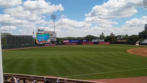 Stadium «Veterans Memorial Stadium», reviews and photos, 950 Rockford Rd SW, Cedar Rapids, IA 52404, USA