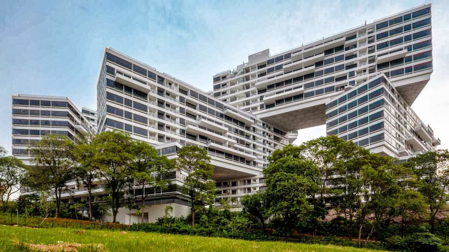 Singapore: [THE INTERLACE BY OMA]
