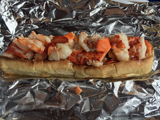 Seafood Restaurant «Lobster Shack», reviews and photos, 7 Indian Neck Ave, Branford, CT 06405, USA