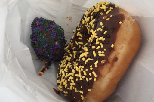 Donut Shop «College Hill Doughnut Co.», reviews and photos, 4618 E Central Ave, Wichita, KS 67208, USA