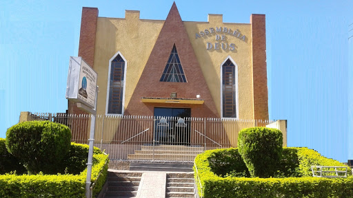 Igreja Evangélica Assembléia de Deus Madureira, Av. Padre Antônio Brunetti, 761 - Vila Rio Branco, Itapetininga - SP, 18208-080, Brasil, Local_de_Culto, estado São Paulo