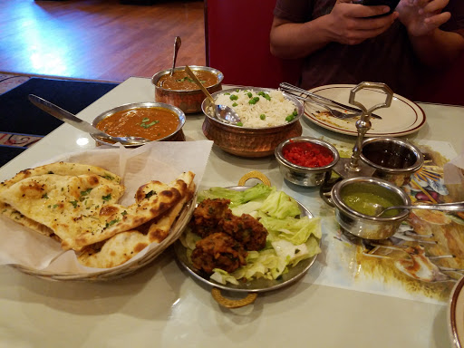 Restaurant «Maharaja Indian Restaurant», reviews and photos, 466 Storrs Rd, Mansfield Center, CT 06250, USA
