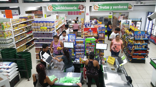 Supermercado Los Gigantes, Avenida de los Gavilanes 112, Villas del Sol, Playa del Carmen, Q.R., México, Supermercado | QROO