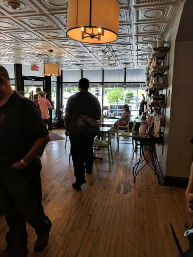 Cafe «Blackberry Market», reviews and photos, 401 N Main St, Glen Ellyn, IL 60137, USA