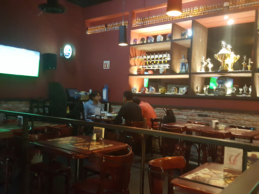 Taba Bar, Av Capitan Carlos León s/n, Venustiano Carranza, Peñón de los Baños, 15620 Ciudad de México, CDMX, México, Bar restaurante | Ciudad de México