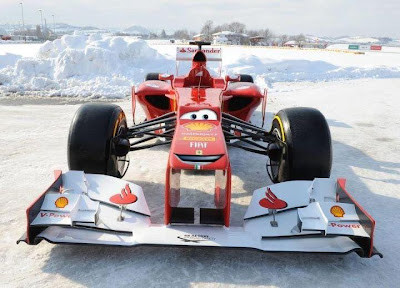новый персонаж из Тачек - Ferrari F2012 - фотошоп