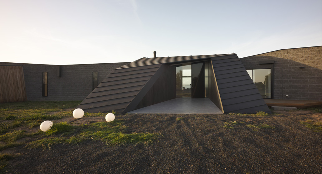 Beached House by BKK Architects