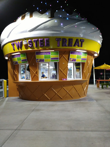 Ice Cream Shop «Twistee Treat Ocala», reviews and photos, 2394 SW College Rd, Ocala, FL 34471, USA