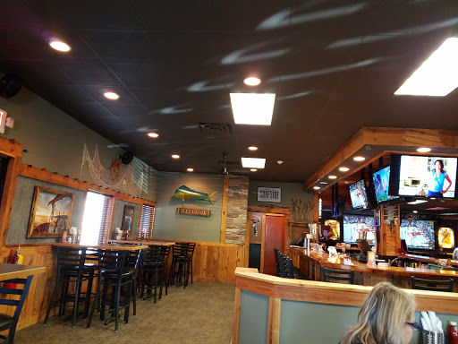 Bar & Grill «Surfside Bar and Grill», reviews and photos, 2544 Commerce Blvd, Mound, MN 55364, USA