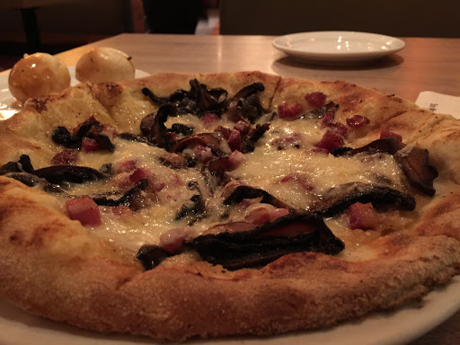 Restaurant «Pizza Nova», reviews and photos, 5050 N Harbor Dr, San Diego, CA 92106, USA