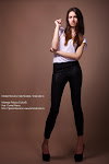Roxana / iele Models - Hair Styling: Cornel Alecu, Make-up: Raluca Custura, Foto: Ciprian Neculai - http://artandcolor.ro Roxana / iele Models - Hair Styling: Cornel Alecu, Make-up: Raluca Custura, Foto: Ciprian Neculai - http://artandcolor.ro
