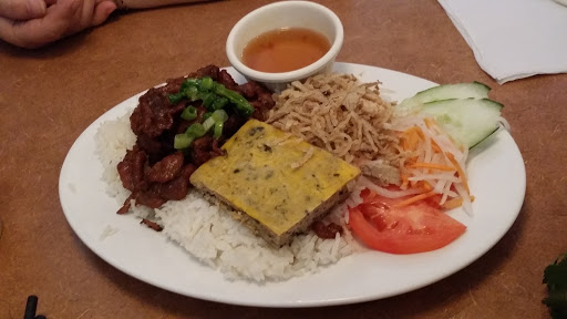 Vietnamese Restaurant «Saigon Cafe», reviews and photos, 2092 N Decatur Rd, Decatur, GA 30033, USA