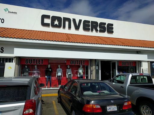Converse, Blvd. Lázaro Cárdenas 690, Lamesa, Tijuana, B.C., México, Centro comercial outlet | BC
