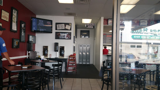 New American Restaurant «Alumni Grill», reviews and photos, 3316 Pacific Ave, Wildwood, NJ 08260, USA