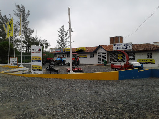 Tractores y Equipos de Veracruz S.A. de C.V., Carretera Poza Rica - Tuxpan 24, Santiago de la Peña, 92770 Tuxpan, Ver., México, Concesionario de camiones | NAY