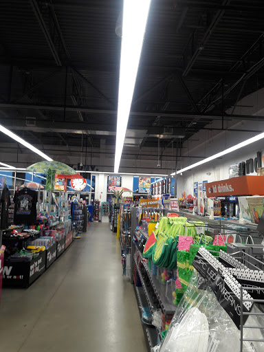 Variety Store «Five Below», reviews and photos, 2108 N 2nd St, Millville, NJ 08332, USA