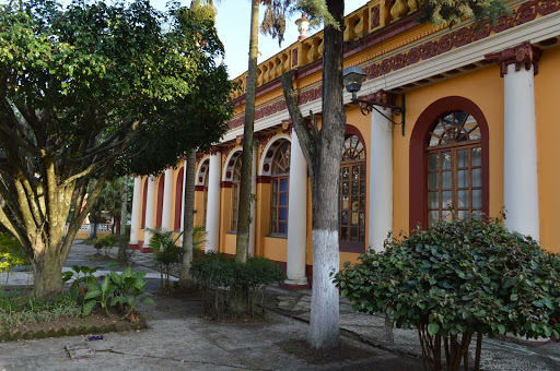 Escuela Primaria Benito Juárez, Melchor Ocampo 2, 3 de Enero, 91500 Coatepec, Ver., México, Escuela de primaria | VER