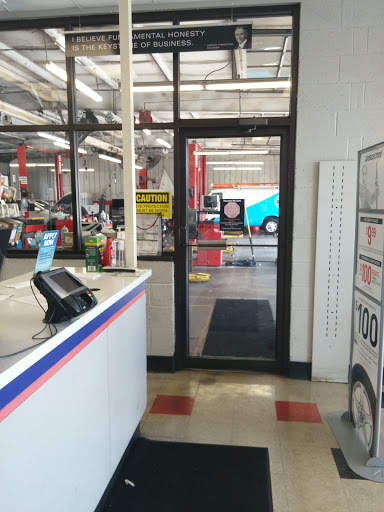 Tire Shop «Firestone Complete Auto Care», reviews and photos, 12876 S Cleveland Ave, Fort Myers, FL 33907, USA