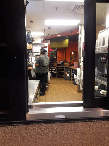 Mexican Restaurant «Taco Bell», reviews and photos, 3600 Sonoma Blvd, Vallejo, CA 94590, USA
