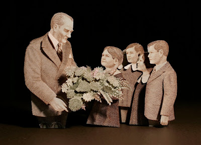 3D Currency Sculptures by Kristi Malakoff Seen On www.coolpicturegallery.us 3D Currency Sculptures by Kristi Malakoff Seen On www.coolpicturegallery.us