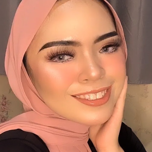 Ganisha Puspita Riwi Ganisha Puspita Riwi