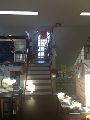 Book Store «LBI Book Swap», reviews and photos, 301-401 9th St, Beach Haven, NJ 08008, USA