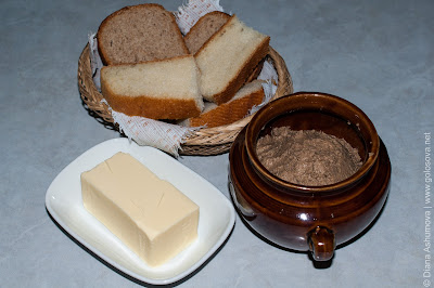 паштет, сливочное масло, хлеб паштет, сливочное масло, хлеб
