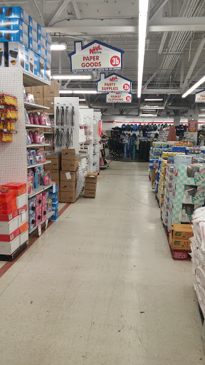 Discount Store «National Wholesale Liquidators», reviews and photos, 725 William T Morrissey Blvd, Dorchester, MA 02122, USA