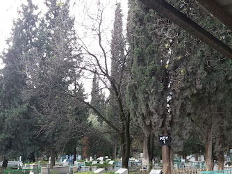 Pınarbaşı Köy Mezarlığı