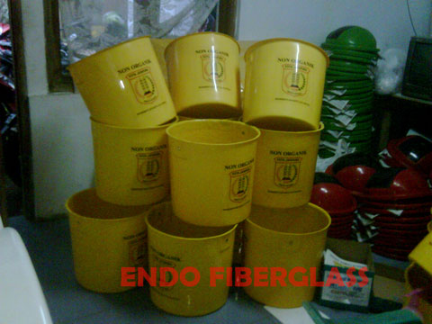 Perusahaan Tong Sampah Fiberglass di Jakarta Perusahaan Tong Sampah Fiberglass di Jakarta