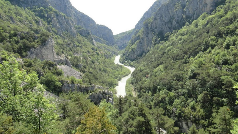 http://lh5.googleusercontent.com/_890NILIacVs/Tdz-epX-PdI/AAAAAAAAIys/ndGO6MNEkOc/s800/Gorges%20du%20Verdon%20%2829%29.JPG