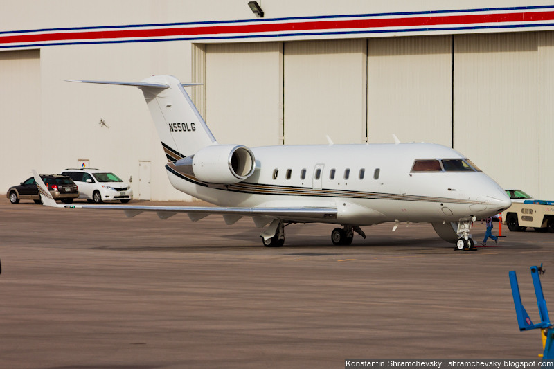 USA Colorado Denver Centennial Airport Tower США Колорадо Денвер Сентенниал Аэропорт APA KAPA Canadair Challenger CL60/R N550LG