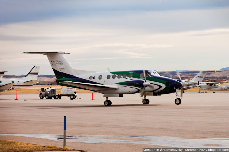 USA Colorado Denver Centennial Airport Tower США Колорадо Денвер Сентенниал Аэропорт APA KAPA Beechcraft Super King Air 200 N912SM