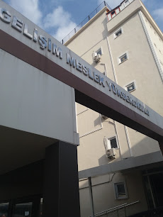 İstanbul Gelişim Üniversitesi Yabancı Diller Yüksekokulu