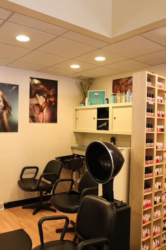Beauty Salon «Lewis Hair Salon», reviews and photos, 813 S Aiken Ave, Pittsburgh, PA 15232, USA