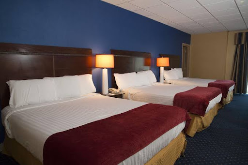Hotel «Hampton Falls Inn», reviews and photos, 11 Lafayette Rd, Hampton Falls, NH 03844, USA