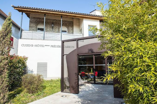 Hôtel Restaurant & Spa Frédéric Carrion à Viré