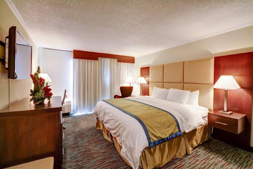 Hotel «Clarion Hotel & Aqua Lagoon Waterpark», reviews and photos, 1080 Riverdale St, West Springfield, MA 01089, USA