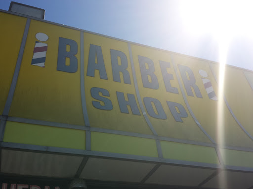 Barber Shop «J & R Barber Shop», reviews and photos, 8444 Laurel Canyon Blvd, Sun Valley, CA 91352, USA