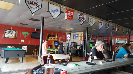 Bar & Grill «Texas Bar & Grill Inc», reviews and photos, 14619 Kercheval Ave, Detroit, MI 48215, USA