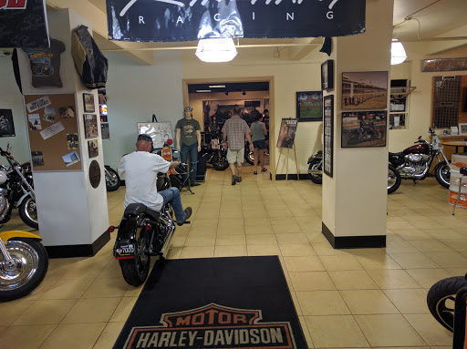 Harley-Davidson Dealer «Harley-Davidson Louisville», reviews and photos, 1700 Arthur St, Louisville, KY 40208, USA