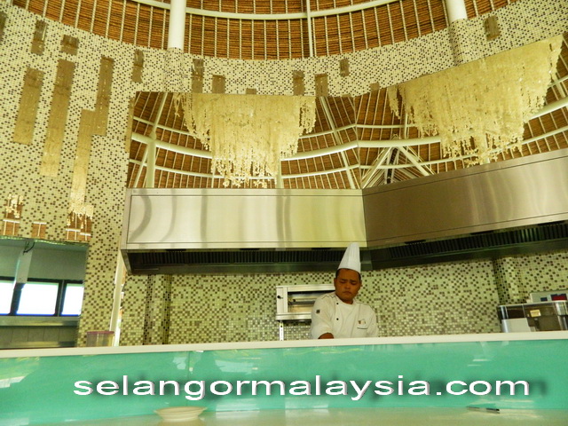 Golden Palm Tree Iconic Resort and Spa Sepoi Sepoi Cafe Golden Palm Tree Iconic Resort and Spa Sepoi Sepoi Cafe