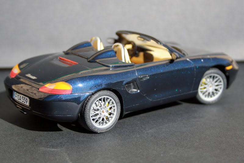 Porsche Boxster Special Edition (Tamiya #24249) - Page 3 IMG_9884