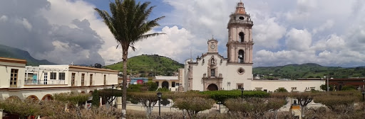 Templo Santo Santiago Apóstol, Abasolo Nte., Centro, 63940 Ixtlán del Río, Nay., México, Lugar de culto | NAY
