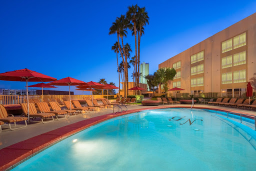 Golden Nugget Laughlin Hotel & Casino