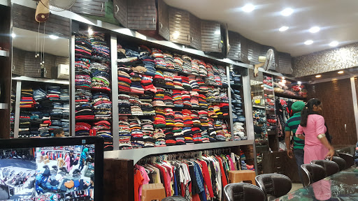Designer World, Shop No. 6, Building No. 1-D, Lawrence Road,Navi Sadak, Dayanand Nagar, Amritsar, Punjab 143001, India, Designer_Clothing_Store, state PB