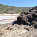 Crossing rocks on the eastern side of Snapper Point beach (247780)